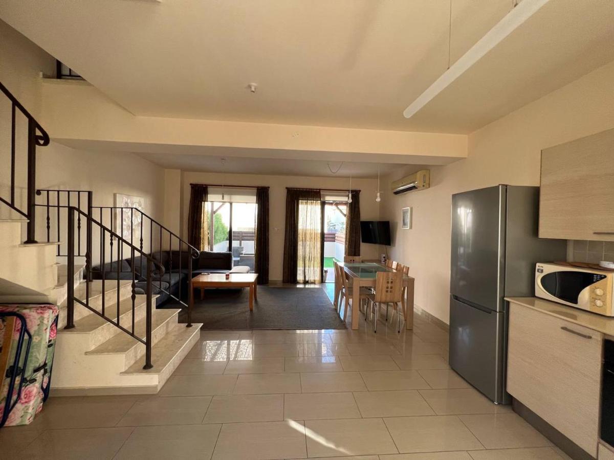 Villa Kapparis Town House à Paralímni Extérieur photo